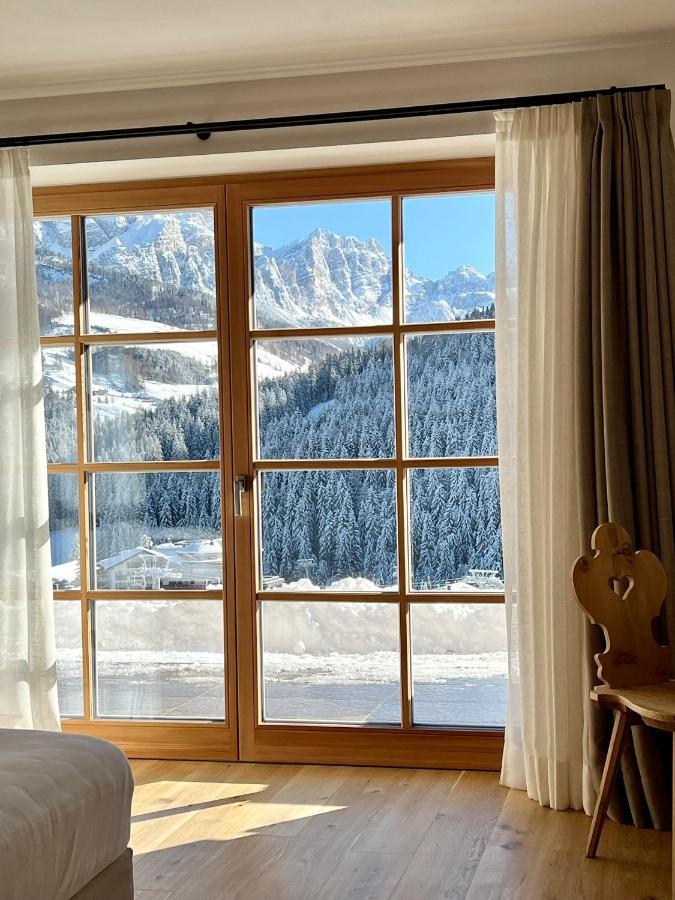 Surrounded By Green - Luxury Chalet At The Foot Of The Dolomites Leilighet La Villa  Eksteriør bilde